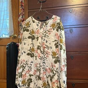A V-necked Floral fancy shirt, Summer/Spring shirt